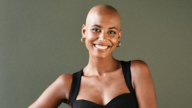 Enthüllt: Das Geheimnis hinter der Glatze der Bachelorette Enthüllt: Das Geheimnis hinter der Glatze der Bachelorette