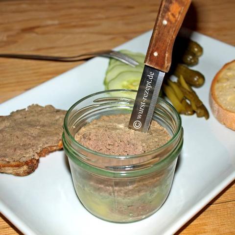 Verschiedene Variationen: Leberwurst selber machen - von fein bis grob Verschiedene Variationen: Leberwurst selber machen - von fein bis grob