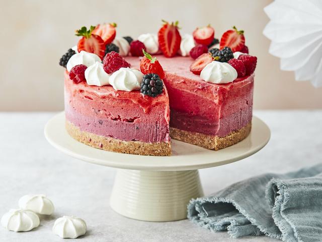 Genussvolle Abkühlung: Wie man eine köstliche Eistorte selbst zubereitet Genussvolle Abkühlung: Wie man eine köstliche Eistorte selbst zubereitet