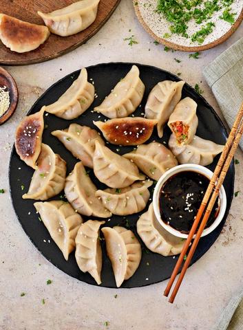 "Gyoza ganz einfach selbst gemacht: Das perfekte Rezept" "Gyoza ganz einfach selbst gemacht: Das perfekte Rezept"