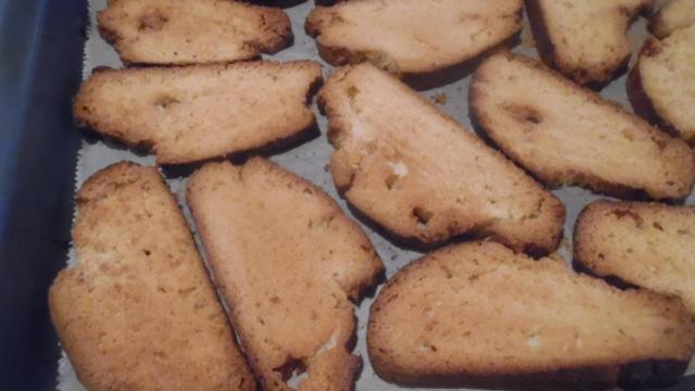 Frischer Zwieback selbst gebacken: Genuss pur! Frischer Zwieback selbst gebacken: Genuss pur!