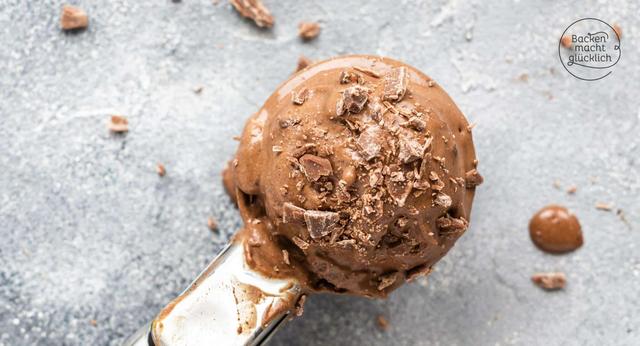 Selbstgemachtes Schokoeis: Schnelles und einfaches Rezept zum Nachmachen! Selbstgemachtes Schokoeis: Schnelles und einfaches Rezept zum Nachmachen!