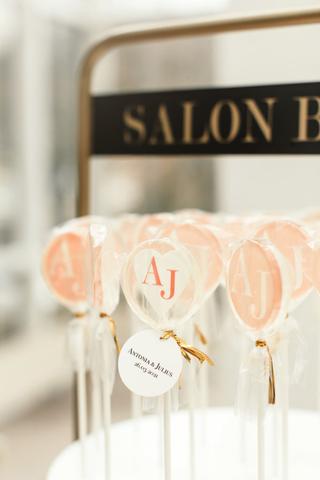 Hochzeitsspecial: Lollis als originelle Gastgeschenke selber machen Hochzeitsspecial: Lollis als originelle Gastgeschenke selber machen