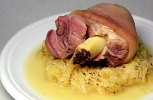 Eisbein kochen: So lange braucht es wirklich Eisbein kochen: So lange braucht es wirklich