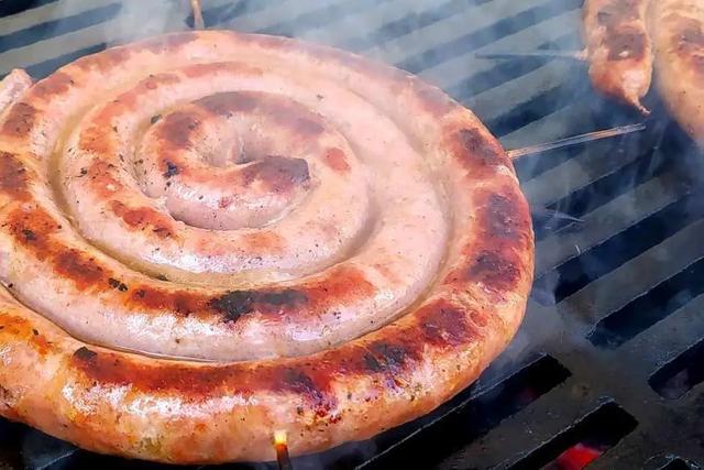 Salsiccia Variationen: Entdecke die Vielfalt der italienischen Bratwurst