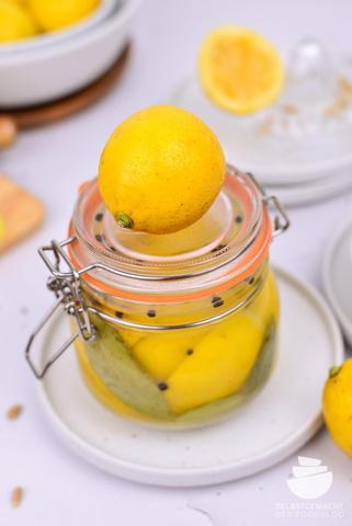 Salzzitronen - ein Muss für vielseitige Gerichte: Einfach und schnell selbst gemacht Salzzitronen - ein Muss für vielseitige Gerichte: Einfach und schnell selbst gemacht