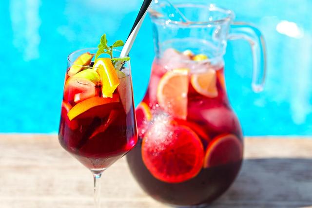 Genuss pur: Sangria selber machen mit frischen Früchten und aromatischem Wein