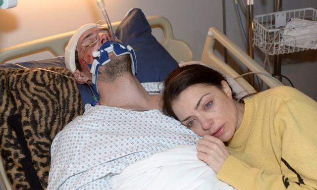 Spannung bei GZSZ: Wird Sascha jemals wieder aufwachen?