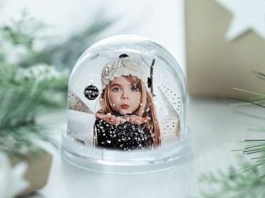 Individuelle Schneekugeln gestalten: Freie Auswahl bei der Füllung Individuelle Schneekugeln gestalten: Freie Auswahl bei der Füllung