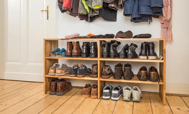 DIY-Projekt: Schuhregal aus Holz ganz einfach selber machen DIY-Projekt: Schuhregal aus Holz ganz einfach selber machen