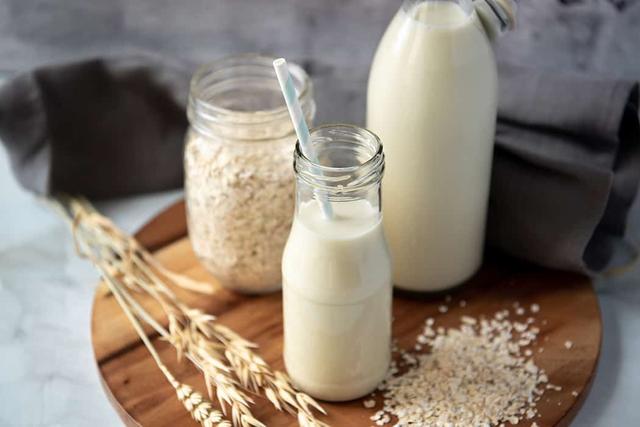 Süße und leckere Hafermilch selber machen - Das Rezept Süße und leckere Hafermilch selber machen - Das Rezept