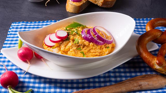 Hausgemachter Obazda: So schmeckt die bayerische Brotzeit am besten Hausgemachter Obazda: So schmeckt die bayerische Brotzeit am besten