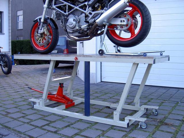 Motorrad Hebebühne: Ist der Selbstbau empfehlenswert? Motorrad Hebebühne: Ist der Selbstbau empfehlenswert?