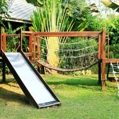 Ideen für Spielgeräte im Garten: Selbstbau-Anleitungen und Inspiration Ideen für Spielgeräte im Garten: Selbstbau-Anleitungen und Inspiration