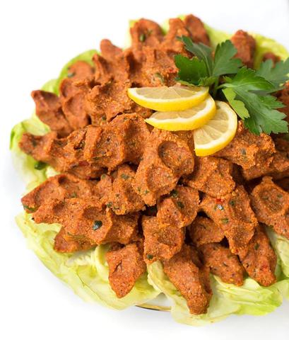 Leckere vegane Cigköfte aus Bulgur: Das perfekte Fingerfood Leckere vegane Cigköfte aus Bulgur: Das perfekte Fingerfood