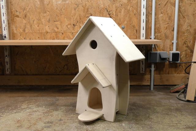 DIY-Projekt: Vogelhäuschen selbst bauen - Schritt für Schritt Anleitung DIY-Projekt: Vogelhäuschen selbst bauen - Schritt für Schritt Anleitung