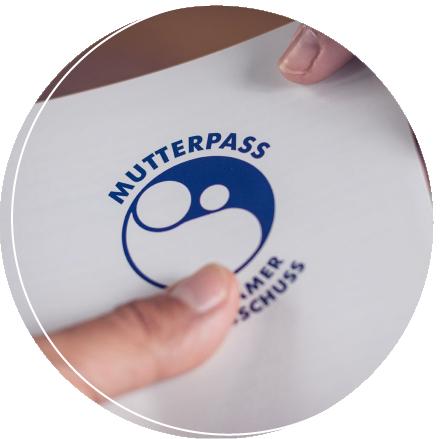 5. Der Mutterpass: Einzigartiges Schwangerschaftstagebuch auf medizinische Art 5. Der Mutterpass: Einzigartiges Schwangerschaftstagebuch auf medizinische Art