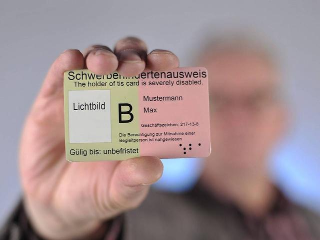 Welche Voraussetzungen muss man erfüllen, um als schwerbehindert anerkannt zu werden? Welche Voraussetzungen muss man erfüllen, um als schwerbehindert anerkannt zu werden?