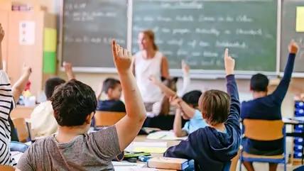 "Neuigkeiten zur Einführung von A13 für Lehrer in Niedersachsen"