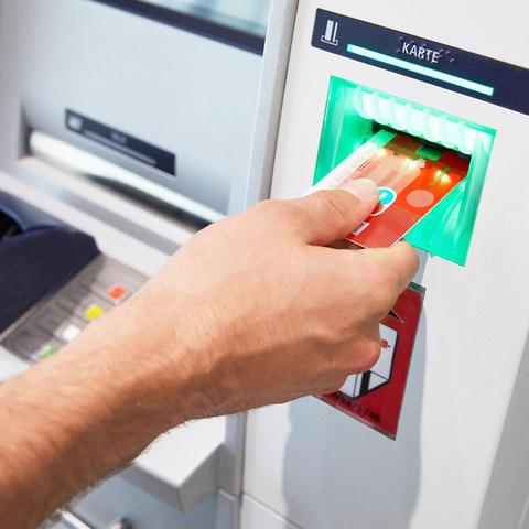 Kann ich mein Geld auf ein anderes Konto überweisen lassen? Kann ich mein Geld auf ein anderes Konto überweisen lassen?