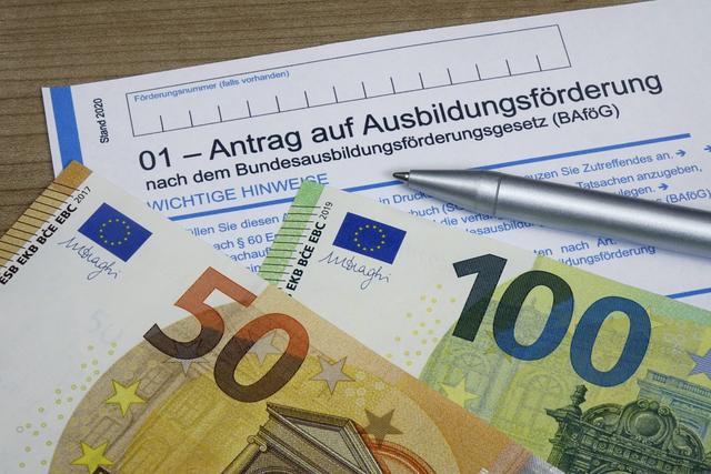 Geduld gefragt: Wann kommt das BAföG-Geld endlich? Geduld gefragt: Wann kommt das BAföG-Geld endlich?