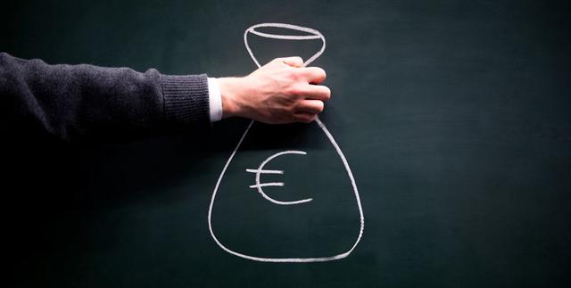 BAföG-Auszahlung: Wann ist mit dem Geld zu rechnen? BAföG-Auszahlung: Wann ist mit dem Geld zu rechnen?