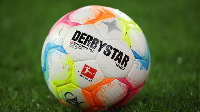 Rheinisches Derby auf ungewöhnlichem Termin: Warum gibt es zwei Freitagsspiele? Rheinisches Derby auf ungewöhnlichem Termin: Warum gibt es zwei Freitagsspiele?