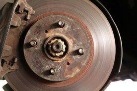 Warum bremsen quietschen: Eine Analyse der Gründe Warum bremsen quietschen: Eine Analyse der Gründe