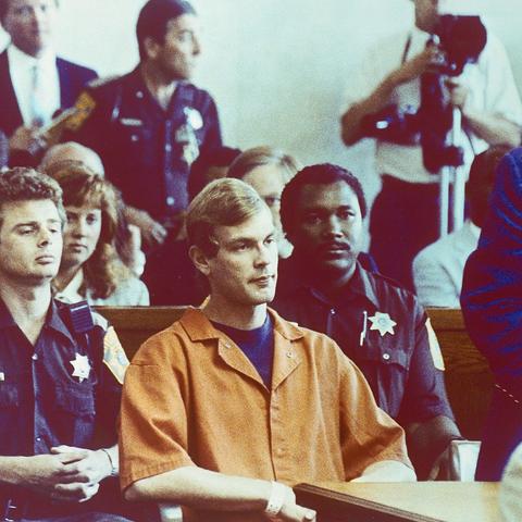 Warum wurde der Serienmörder Jeffrey Dahmer ermordet? Warum wurde der Serienmörder Jeffrey Dahmer ermordet?