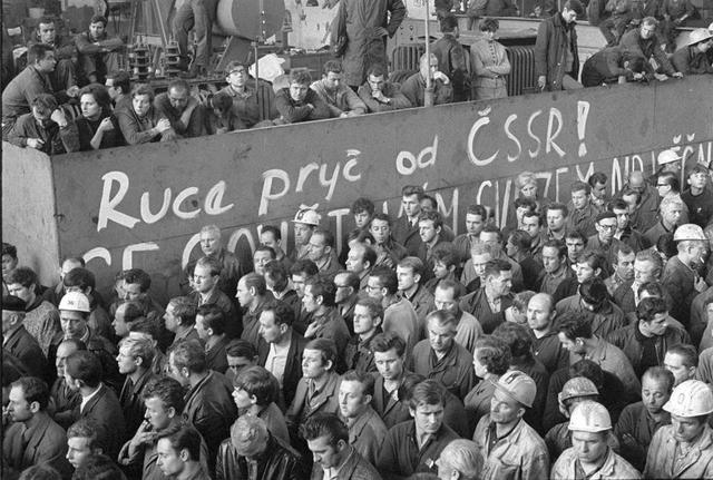 Das Leben als Dissident: Herausforderungen und Opfer für die Freiheit Das Leben als Dissident: Herausforderungen und Opfer für die Freiheit