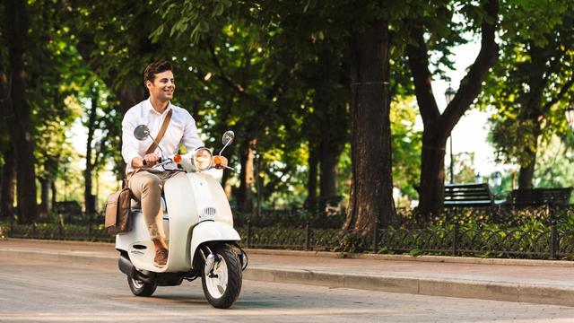 Versicherung, Zulassung und Steuern für Kleinkrafträder: Was Sie beachten sollten