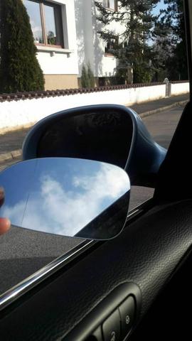 Handlungsempfehlungen bei einem Riss im Spiegelglas des linken Außenspiegels Handlungsempfehlungen bei einem Riss im Spiegelglas des linken Außenspiegels