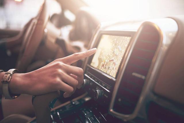 Welche Vorteile bieten Fahrerassistenzsysteme?