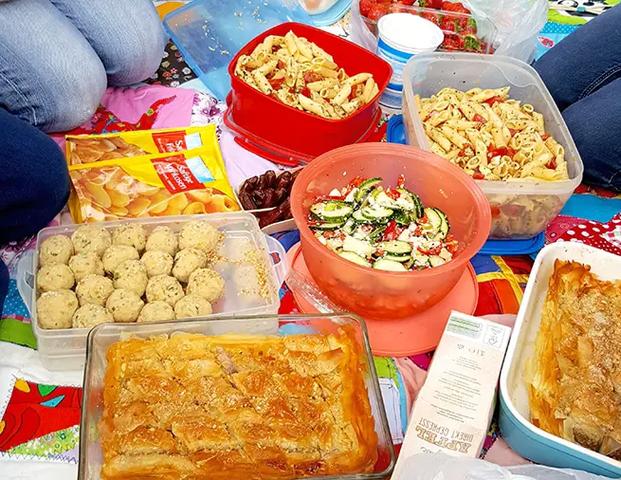 Wertschätzung zeigen am Zuckerfest: Passende Geschenke für muslimische Freunde Wertschätzung zeigen am Zuckerfest: Passende Geschenke für muslimische Freunde